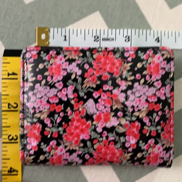 RFID Protective Wallet - Picture 2 of 4